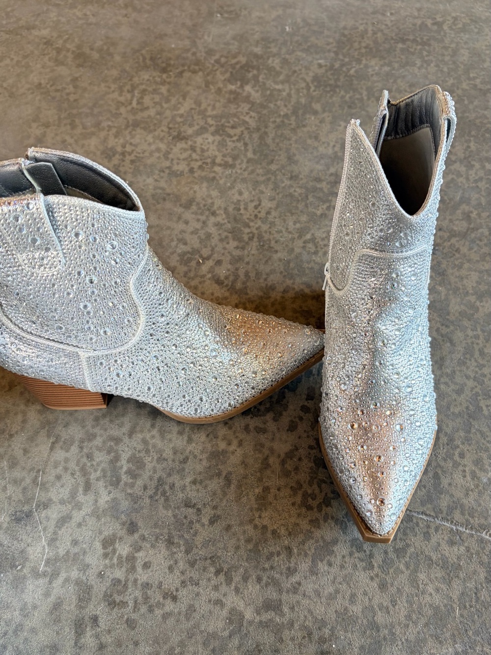 Rhinestone Silver Cowgirl Boots - Women size 7